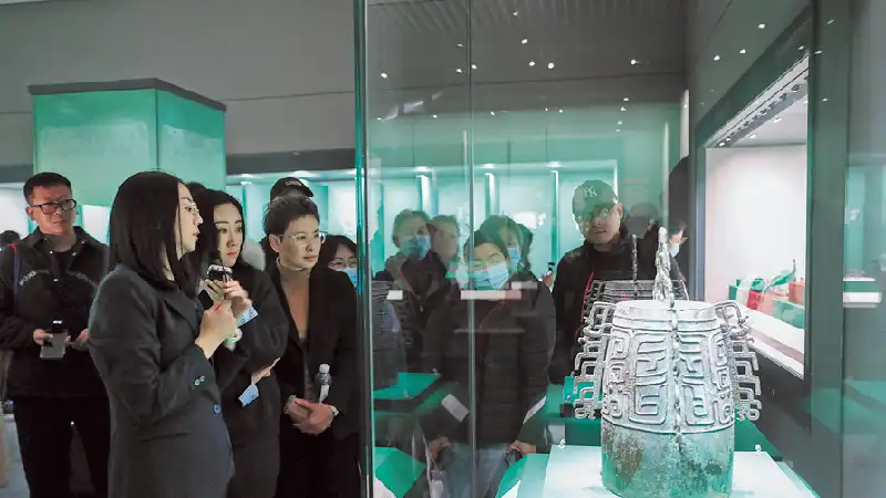 Ancient Chinese Patterns Reveal Cultural Identity Through Art and Symbolism